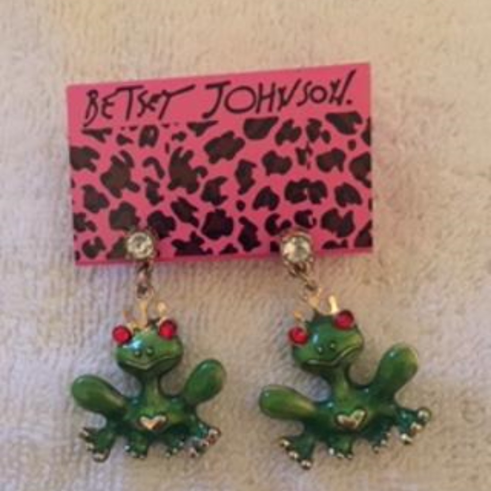 BRAND NEW BETSEY JOHNSON FROG EARRINGS - Picture 6 of 6